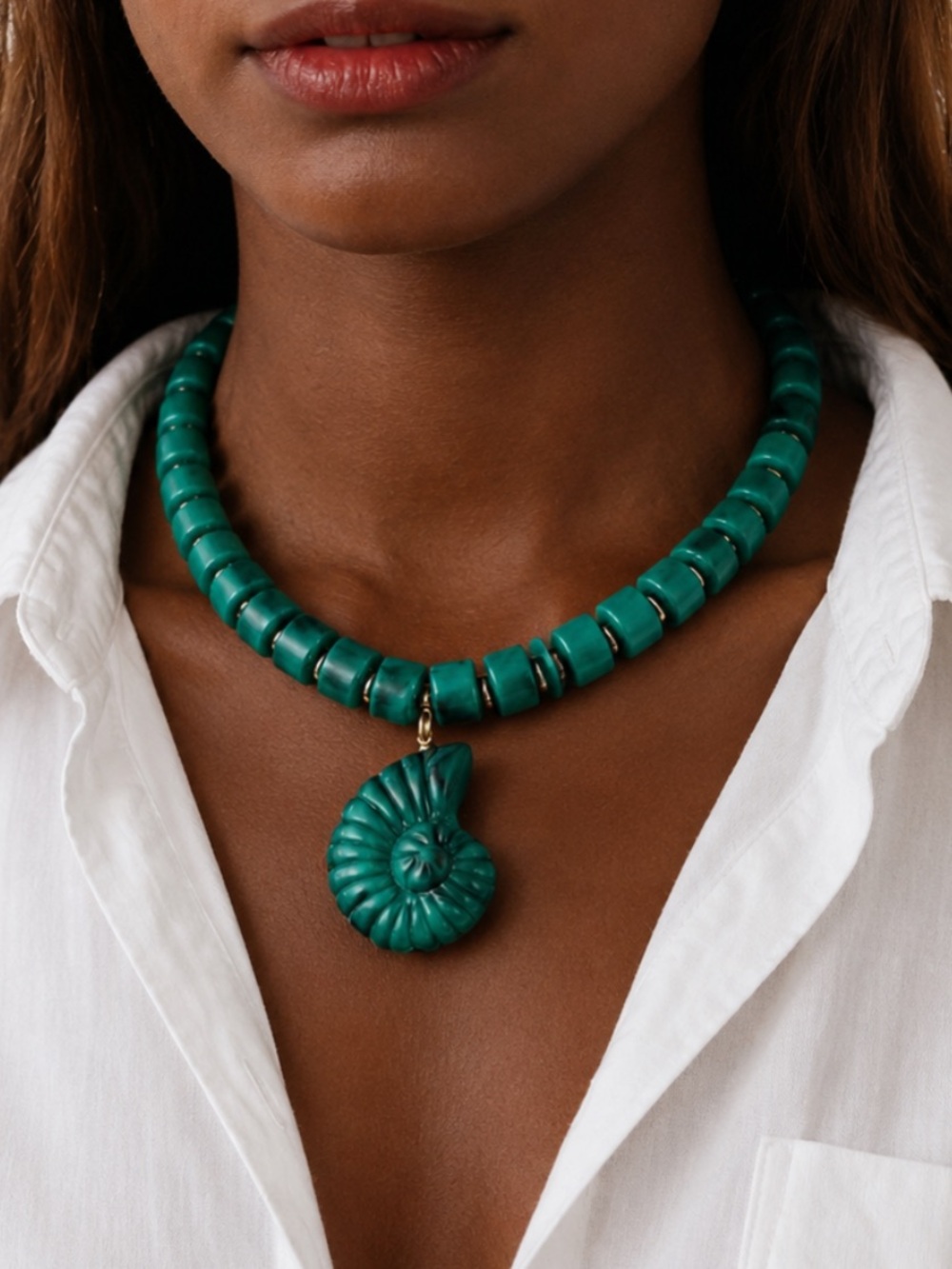 New! Coastal Turquoise Beaded Shell Statement Necklace  (1028) NWOT